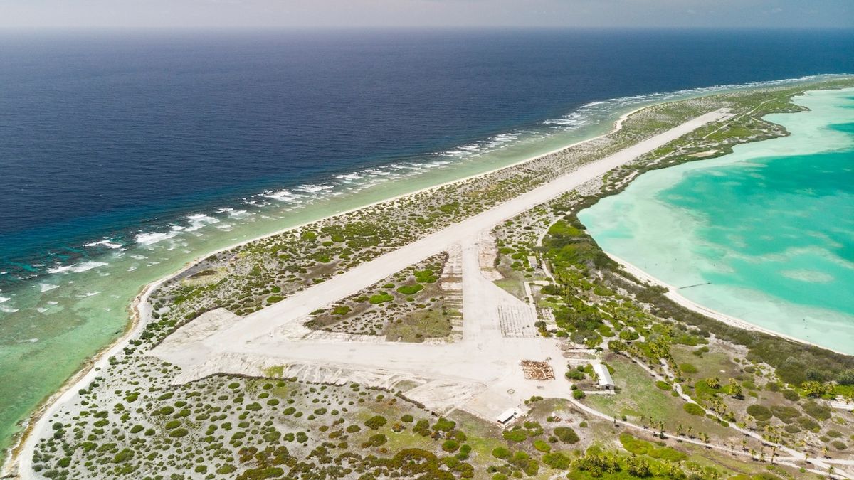 Číňané pronikají do Pacifiku, chtějí modernizovat letiště na Kiribati